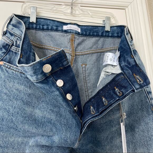 Betro Simone High Waist Straight Leg Button Fly Rip Knee Jean Women Size 31 New! - Picture 3 of 10